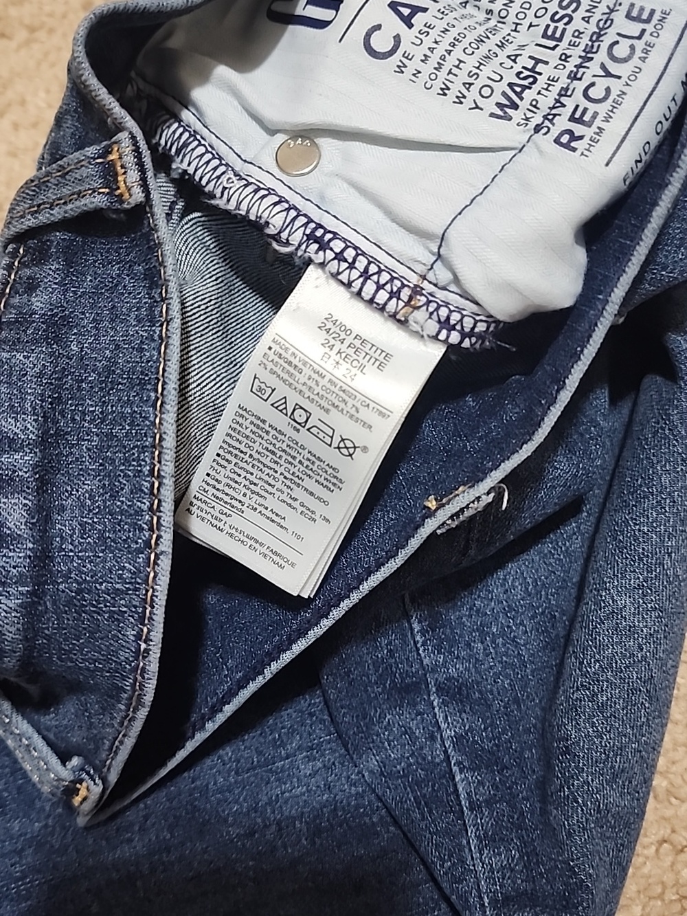 GAP Baby Boot Mid Rise Jeans - Picture 6 of 6